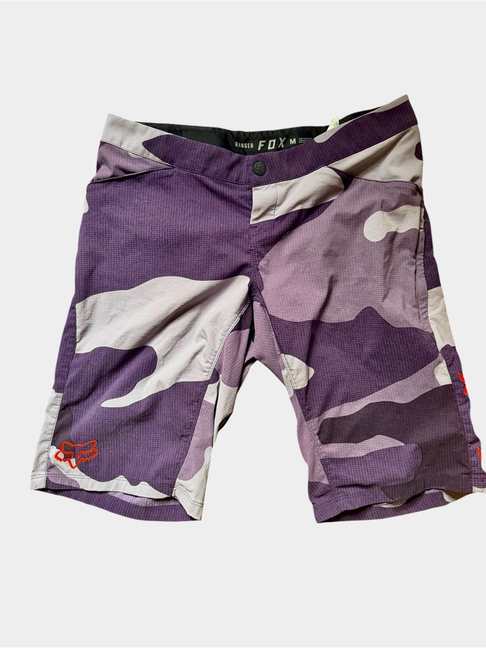 Fox Purple Camo Women's Bike Shorts - Picture 5 of 8